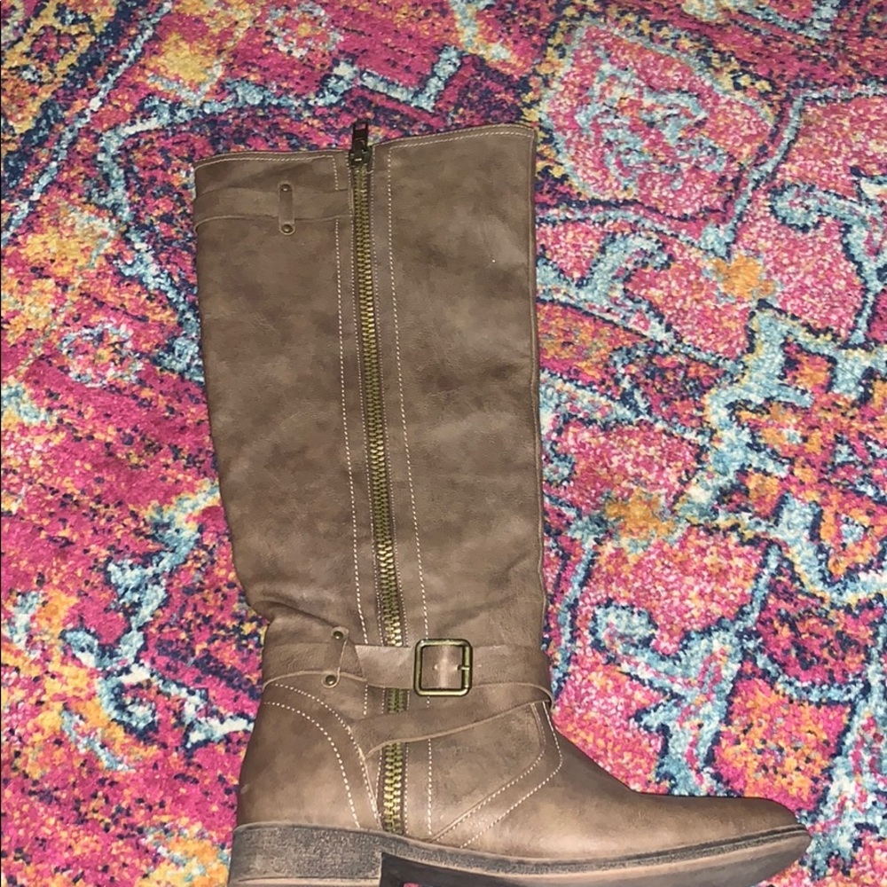 Just fab boots!